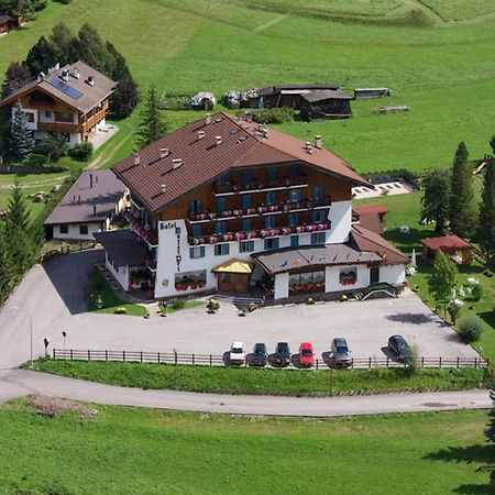 Park Hotel Mater Dei Pozza di Fassa Zewnętrze zdjęcie