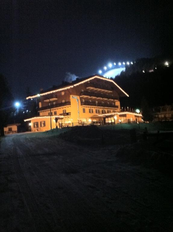 Park Hotel Mater Dei Pozza di Fassa Zewnętrze zdjęcie